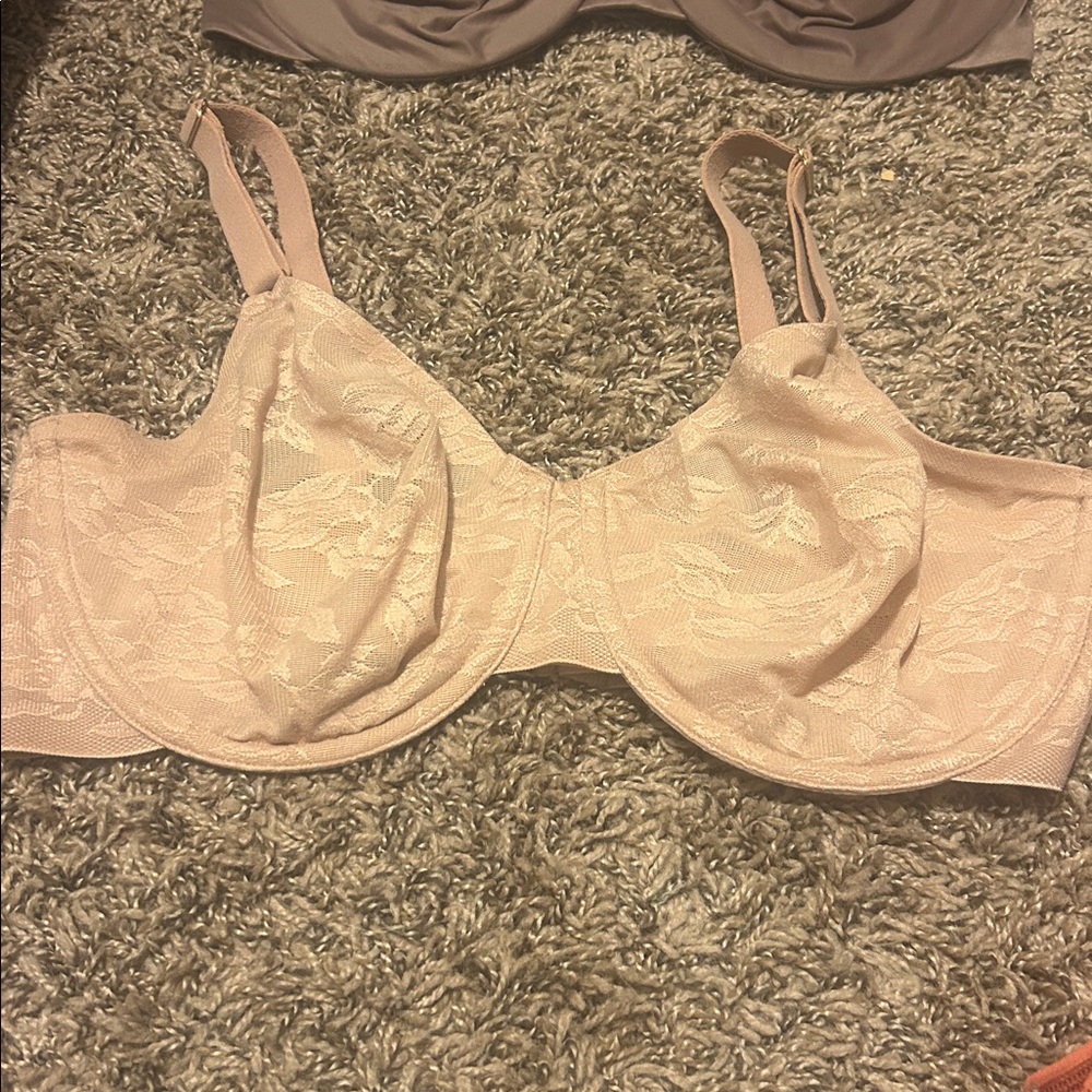 Wacoal Women's Bras in Tan, Brown, and Cream - Picture 4 of 5